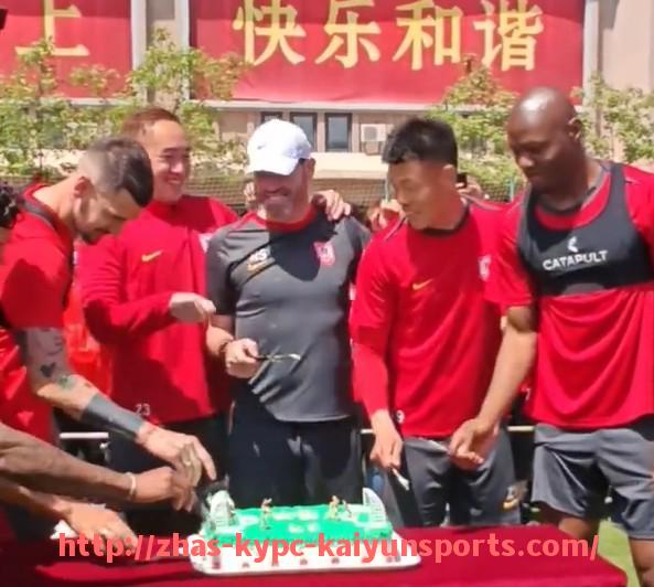 ky开云体育-拉简·朗多在季后赛的表现常常超出常规赛水准被称为“季后朗多”